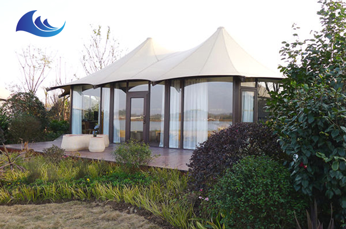 Hotel tipo carpa