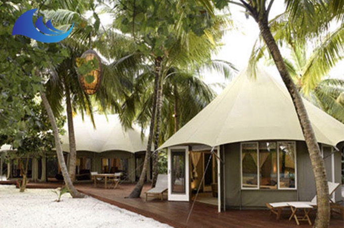 Hotel tipo carpa