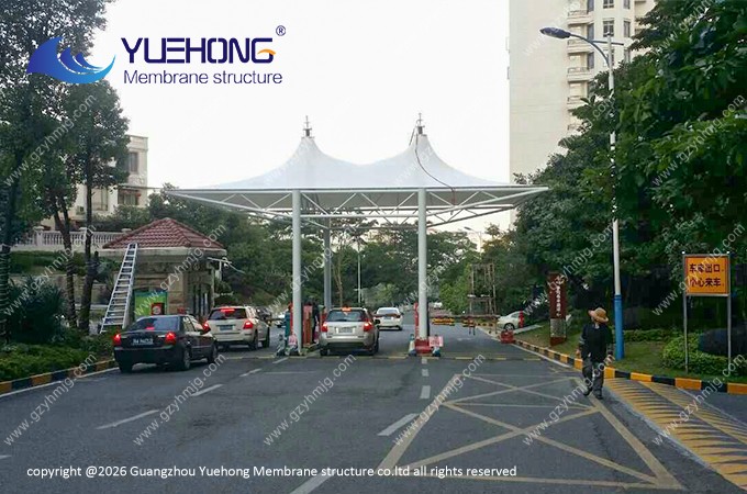 Toldo de sombra con estructura de membrana para una urbanización residencial en Guangzhou