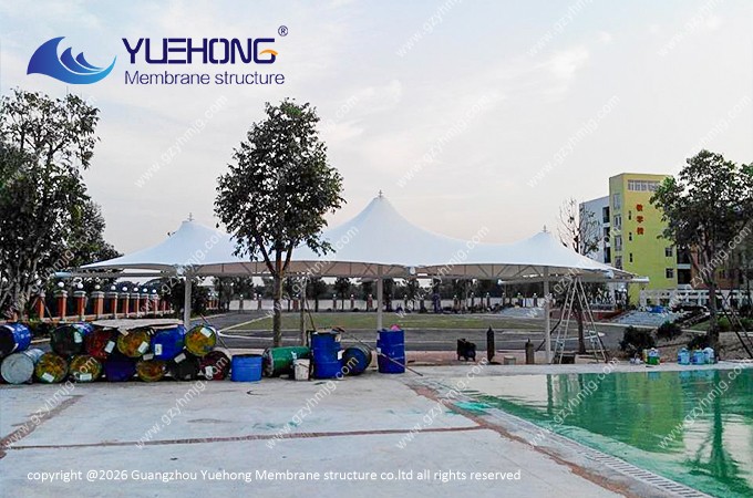 Estructura de membrana tipo capuchón para una escuela primaria en Qingyuan