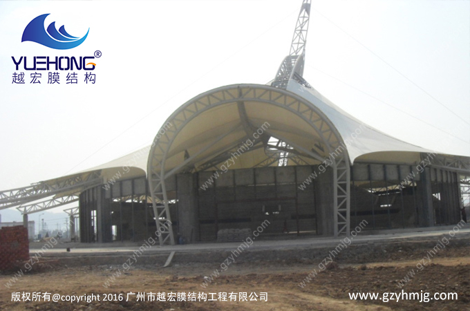佛山某商业区膜结构遮阳棚工程案例