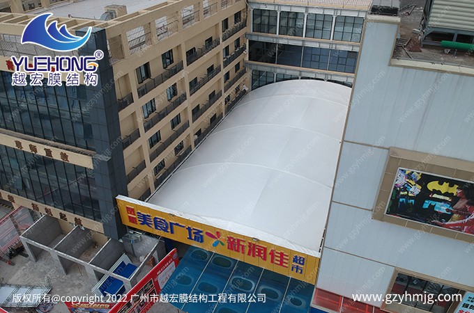 广州某商场膜结构遮阳雨棚案例